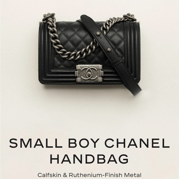 CHANEL Black Boy Handbag with Quilted Leather and Chain Strap - Picture 3 of 9